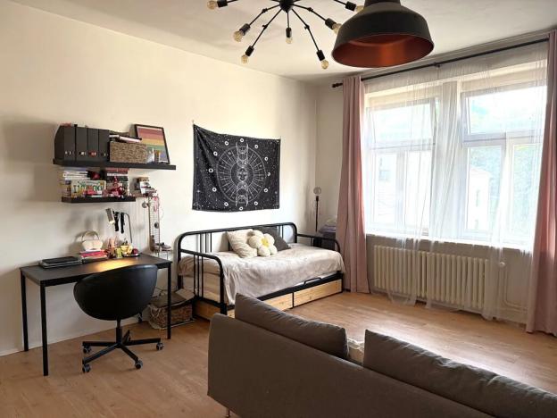 Pronájem bytu 1+kk, Praha - Vršovice, Krymská, 32 m2