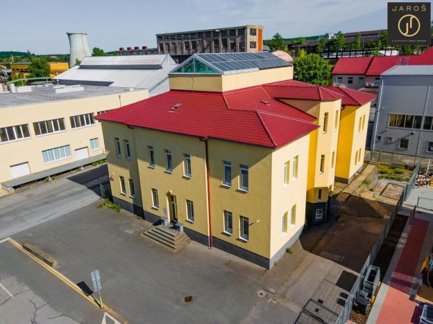 Pronájem kanceláře, Kladno, Huťská, 883 m2