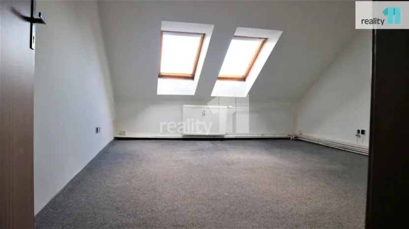 Prodej komerční nemovitosti, Ostrava - Přívoz, Rovná, 1620 m2