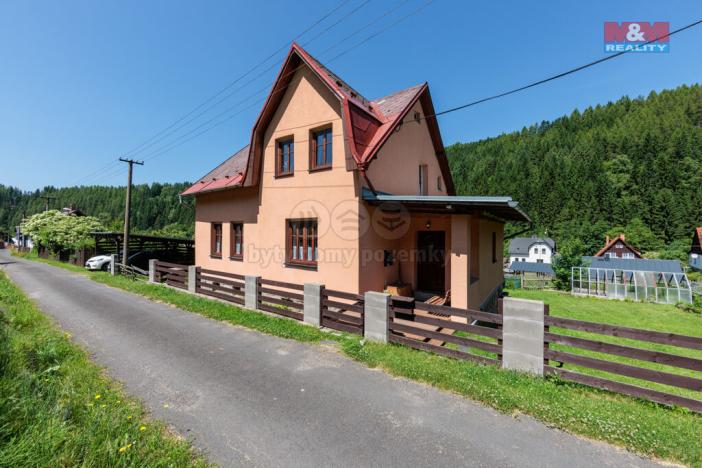 Prodej rodinného domu, Stříbrná, 228 m2
