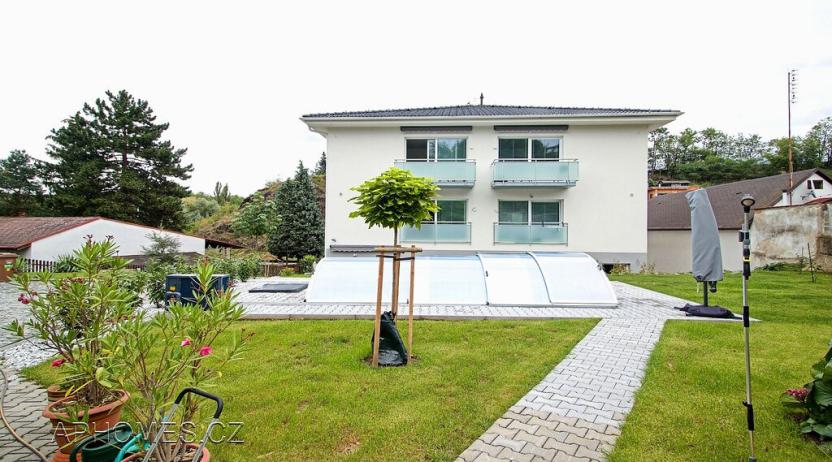 Pronájem bytu 2+kk, Praha - Dolní Chabry, Pod zámečkem, 60 m2