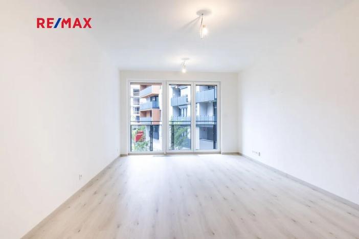 Prodej bytu 1+kk, Praha - Háje, Sochorcova, 33 m2