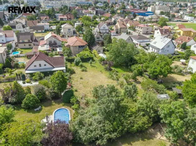 Prodej pozemku pro bydlení, Praha, Podéšťová, 1028 m2