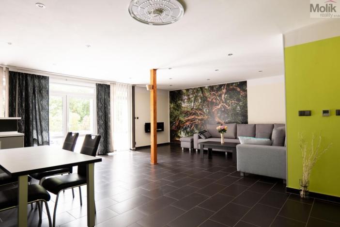 Prodej kanceláře, Skršín, 500 m2