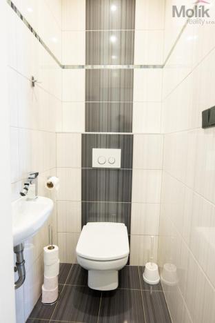 Prodej kanceláře, Skršín, 500 m2