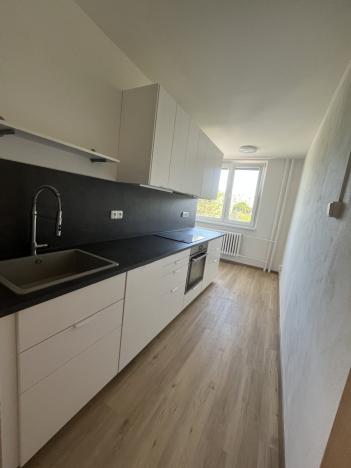 Pronájem bytu 2+1, Olomouc - Povel, Sienkiewiczova, 52 m2