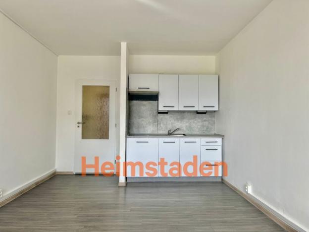 Pronájem bytu 1+kk, Frýdek-Místek - Místek, Československé armády, 28 m2