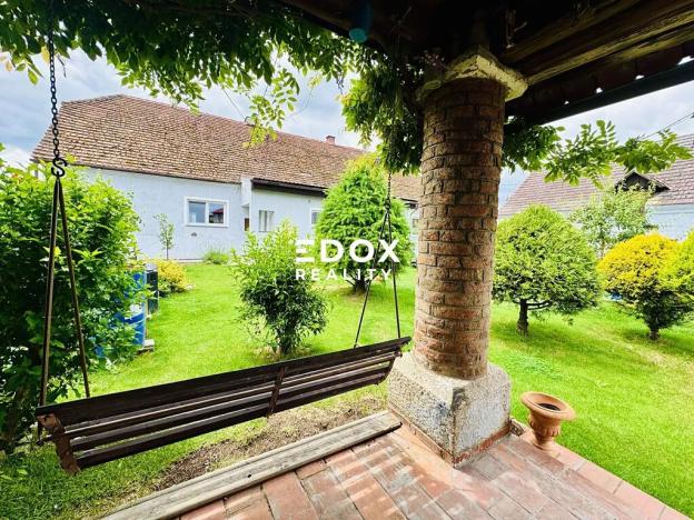 Prodej rodinného domu, Chrást, 280 m2