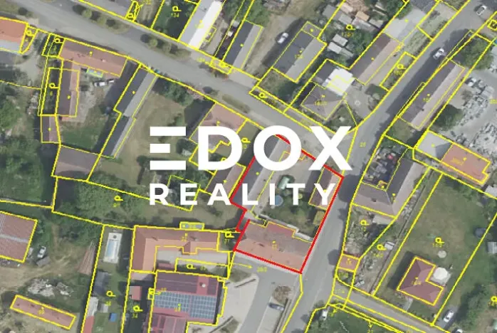 Prodej rodinného domu, Chrást, 280 m2