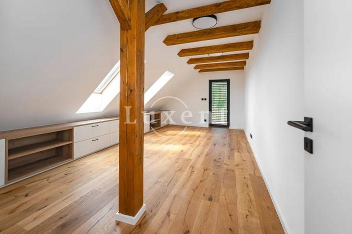 Prodej rodinného domu, Malšín, 320 m2