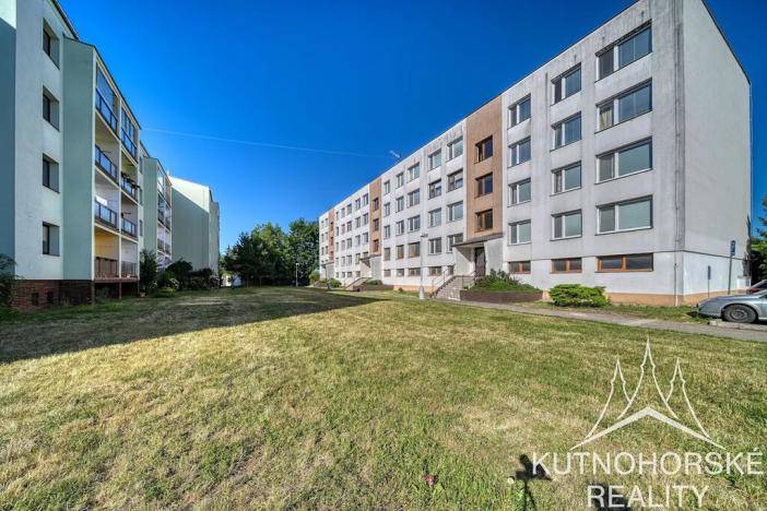 Prodej bytu 3+1, Pečky, V Horkách, 69 m2