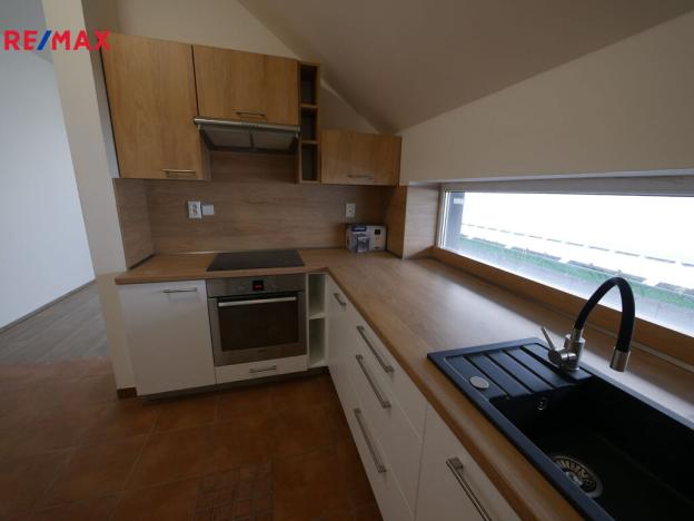Pronájem bytu 2+kk, Lety, Pražská, 56 m2