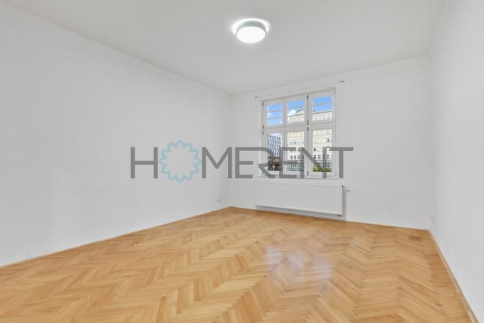 Prodej bytu 3+1, Liberec - Liberec III-Jeřáb, nám. Soukenné, 106 m2