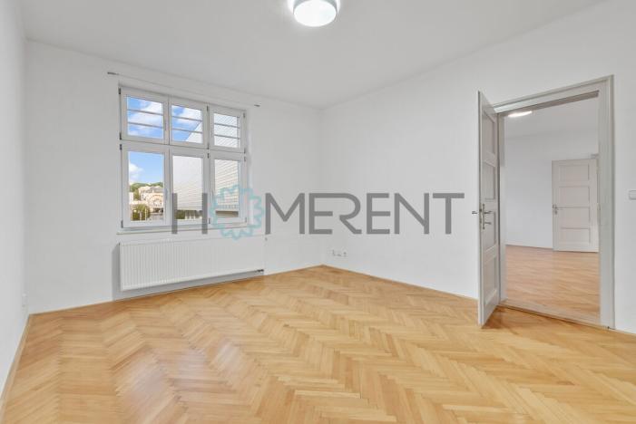 Prodej bytu 3+1, Liberec - Liberec III-Jeřáb, nám. Soukenné, 106 m2