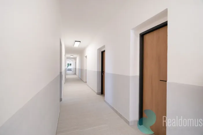 Pronájem kanceláře, České Budějovice, Školní, 351 m2