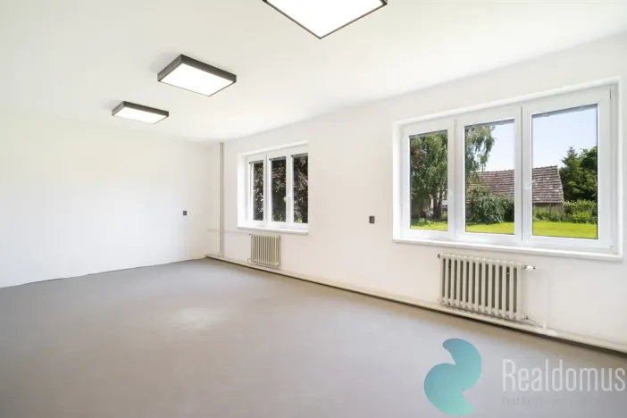 Pronájem kanceláře, České Budějovice, Školní, 351 m2