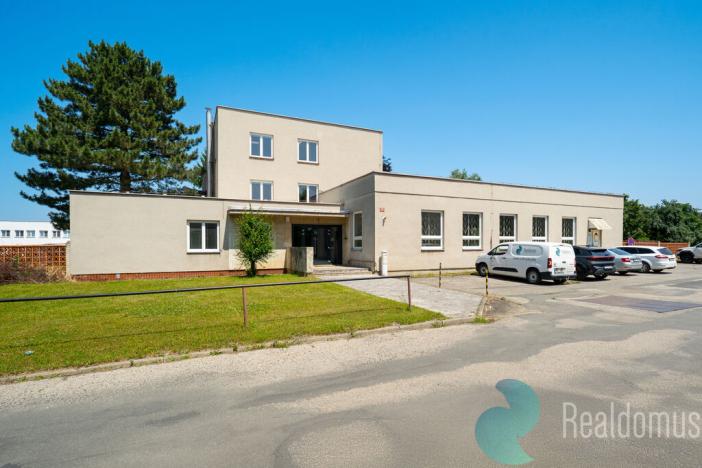 Pronájem kanceláře, České Budějovice, Školní, 349 m2