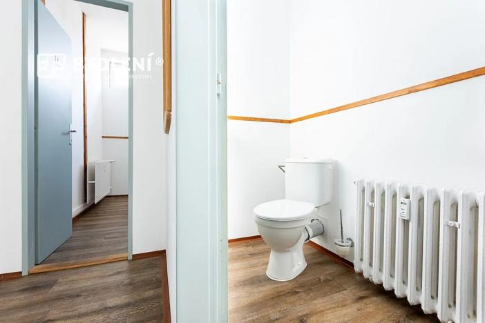 Pronájem kanceláře, Teplice, Tolstého, 2109 m2