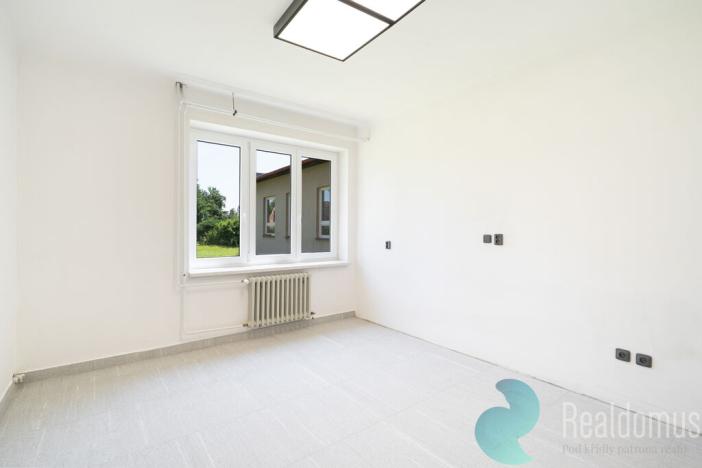 Pronájem kanceláře, České Budějovice, Školní, 1260 m2