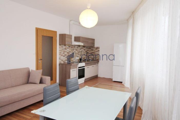 Pronájem bytu 3+kk, Praha, Březenská, 76 m2
