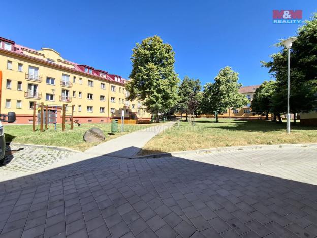 Prodej bytu 3+1, Ostrov, Masarykova, 76 m2