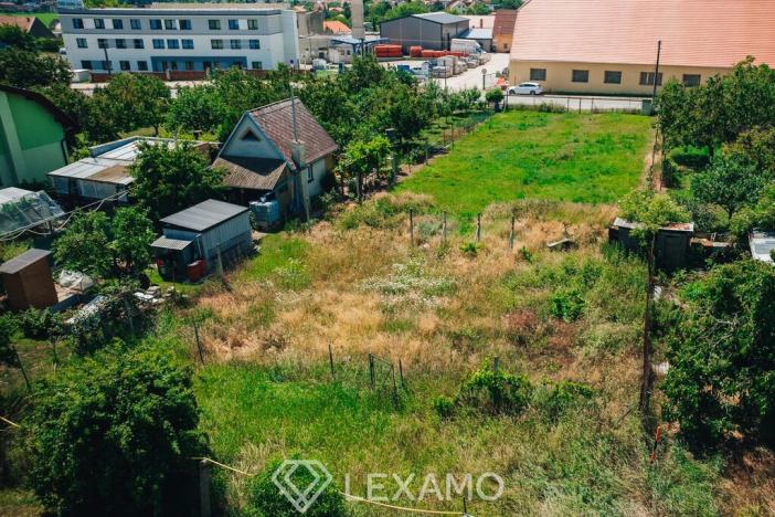 Prodej komerčního pozemku, Znojmo - Přímětice, 923 m2