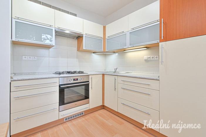 Pronájem bytu 1+1, Brno - Komín, Olbrachtovo náměstí, 32 m2