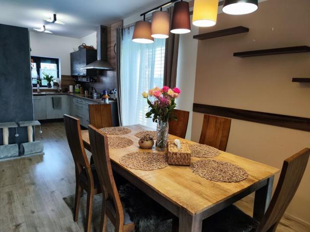 Prodej rodinného domu, Veleň - Mírovice, Okružní, 124 m2