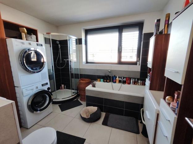 Prodej rodinného domu, Veleň - Mírovice, Okružní, 124 m2