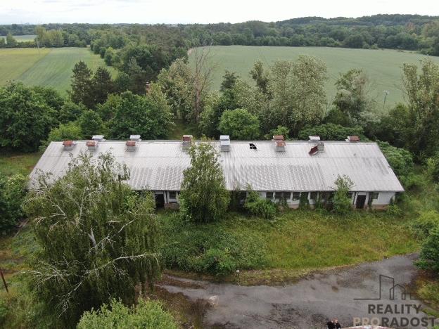 Prodej zemědělského objektu, Přelouč - Mělice, 7117 m2