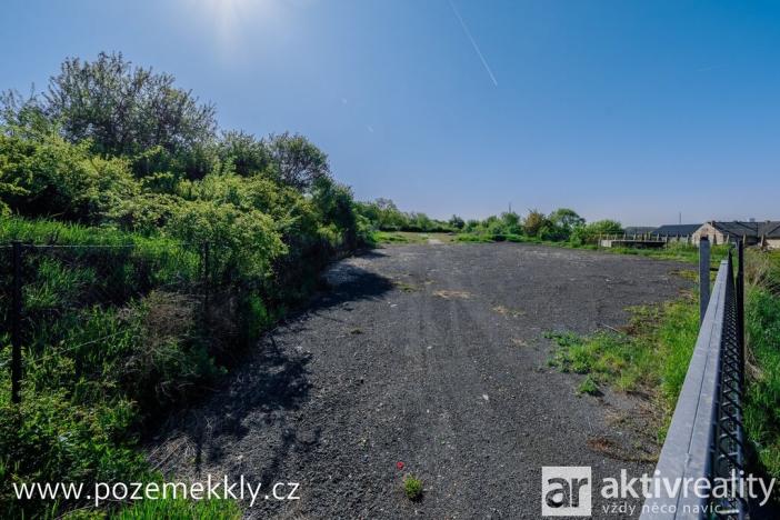 Prodej komerčního pozemku, Kly - Záboří, 2639 m2