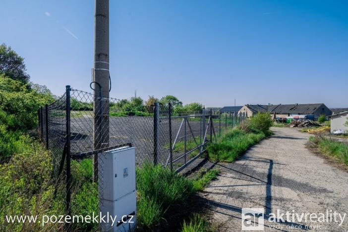 Prodej komerčního pozemku, Kly - Záboří, 2639 m2