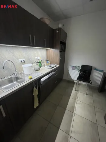 Prodej výrobních prostor, Zlín, 729 m2