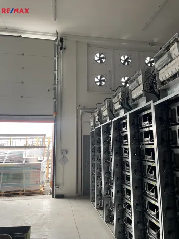 Prodej výrobních prostor, Zlín, 729 m2