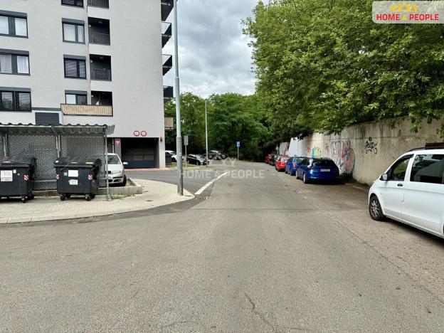 Prodej garáže, Praha - Kamýk, Růženínská, 14 m2