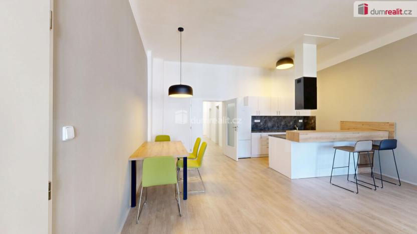 Pronájem bytu 2+kk, Opava - Město, Dolní náměstí, 95 m2