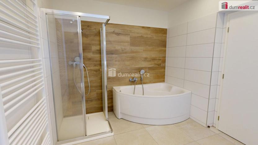 Pronájem bytu 2+kk, Opava - Město, Dolní náměstí, 95 m2