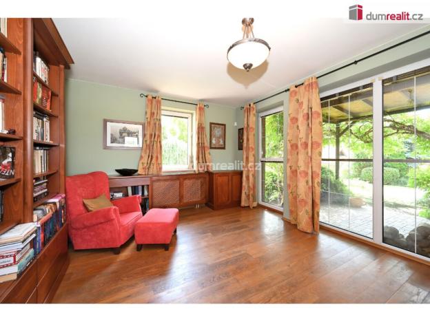 Prodej rodinného domu, Šestajovice, Ve Skále, 248 m2