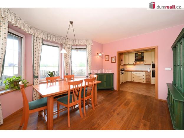 Prodej rodinného domu, Šestajovice, Ve Skále, 248 m2