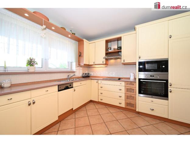 Prodej rodinného domu, Šestajovice, Ve Skále, 248 m2