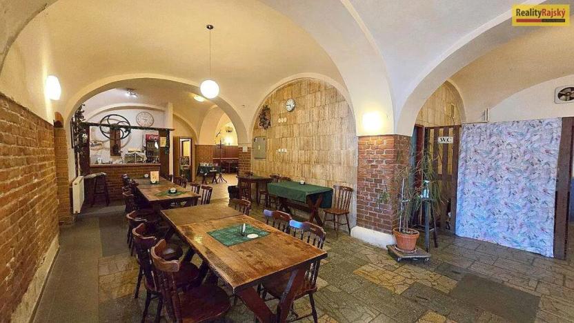 Prodej restaurace, Příbram, Jiráskovy sady, 762 m2