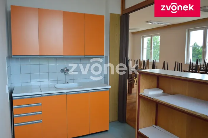 Pronájem obchodního prostoru, Bystřice pod Hostýnem, 270 m2