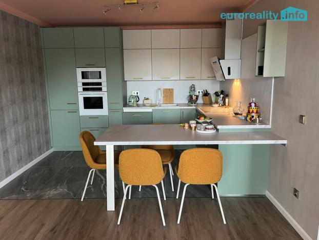 Prodej bytu 3+kk, Karlovy Vary - Rybáře, Sedlecká, 92 m2