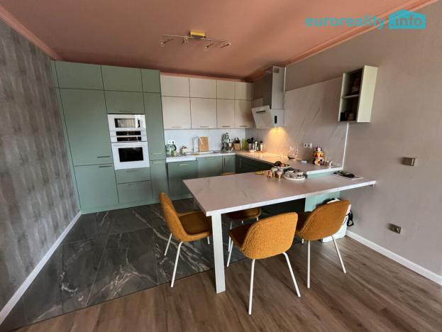 Prodej bytu 3+kk, Karlovy Vary - Rybáře, Sedlecká, 92 m2