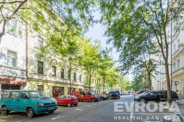 Prodej garáže, Praha - Vinohrady, Jagellonská, 19 m2