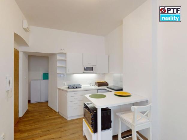 Pronájem bytu 1+kk, Plzeň, Plzenecká, 20 m2