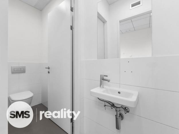 Pronájem kanceláře, Brno - Trnitá, Škrobárenská, 100 m2