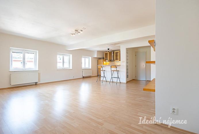 Pronájem bytu 2+kk, Praha - Holešovice, U průhonu, 73 m2