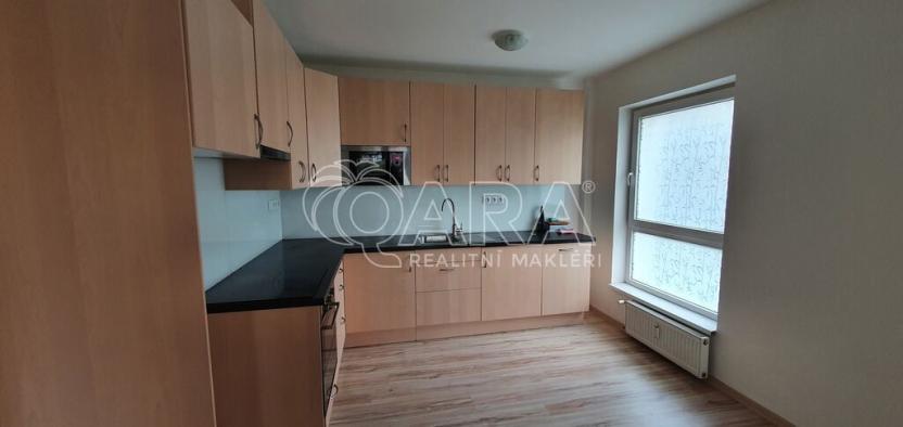Pronájem bytu 3+kk, Čelákovice, náměstí 5. května, 85 m2
