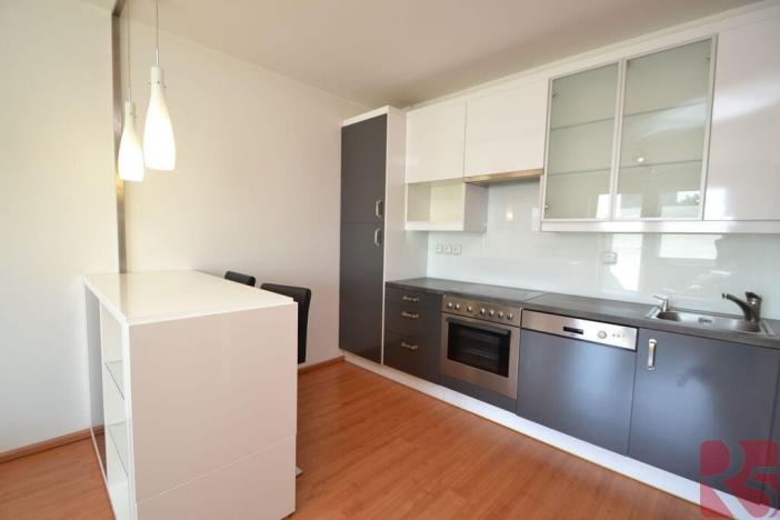 Pronájem bytu 2+kk, Praha - Záběhlice, Ve slatinách, 45 m2